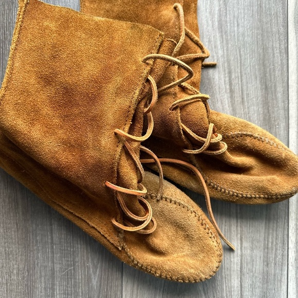 Aldo Tan Suede Moccasin Shoes - Picture 2 of 6